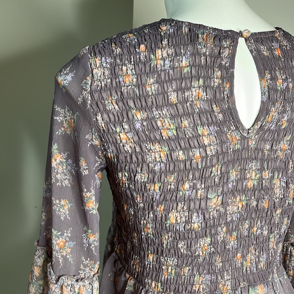 American Eagle Outfitters Bell Sleeve Top - Picture 3 of 7